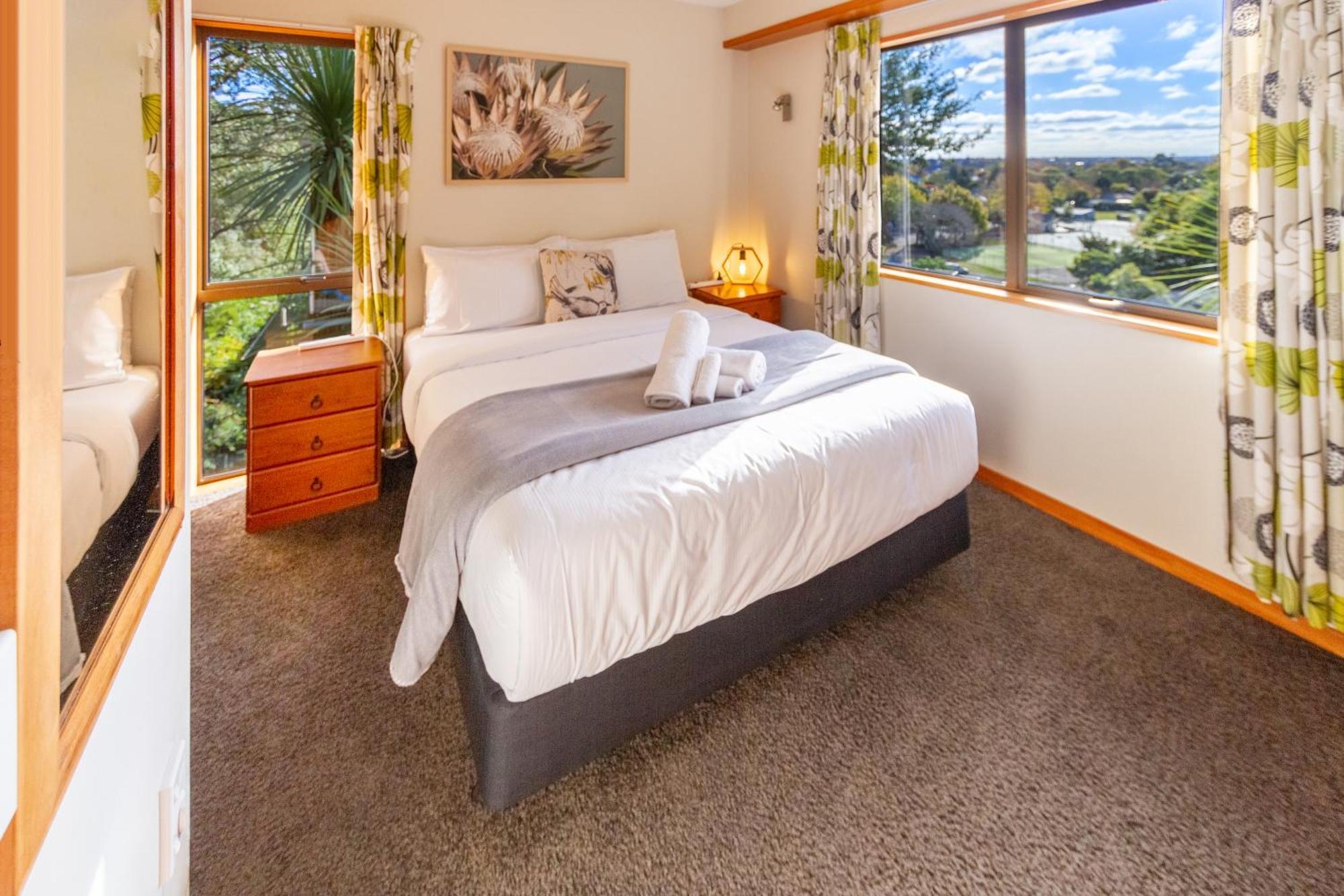 Sherwood Lodge 4-Bedroom Holiday Home With Spectacular Views Christchurch Buitenkant foto