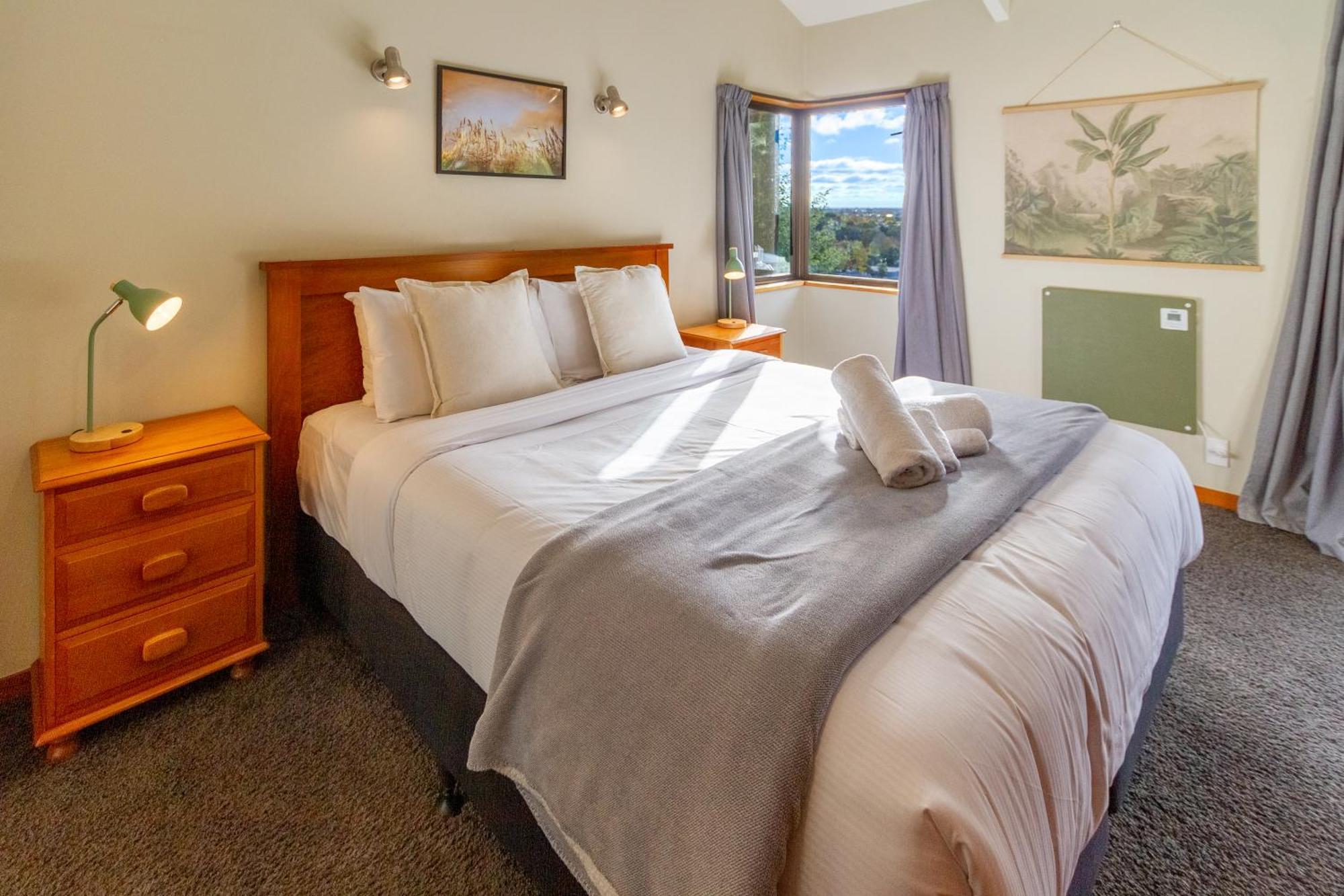 Sherwood Lodge 4-Bedroom Holiday Home With Spectacular Views Christchurch Buitenkant foto